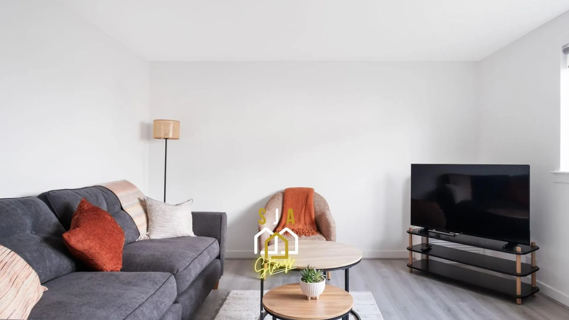 Forrest Road Stay - Sja Stays - Modern 2 Bed Apartment Aberdeen 0*,  United Kingdom