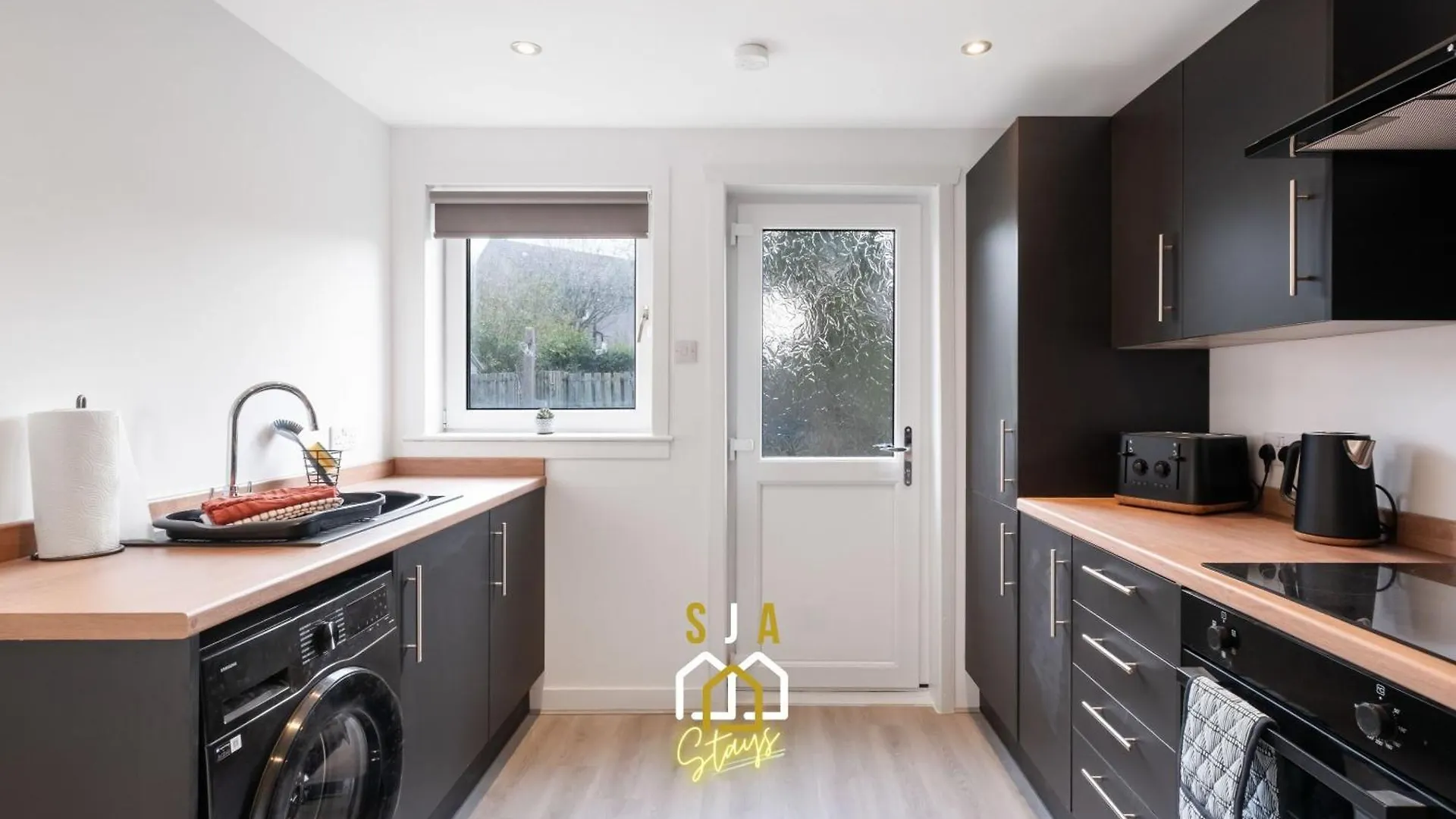 Forrest Road Stay - Sja Stays - Modern 2 Bed Apartment Aberdeen Storbritannien